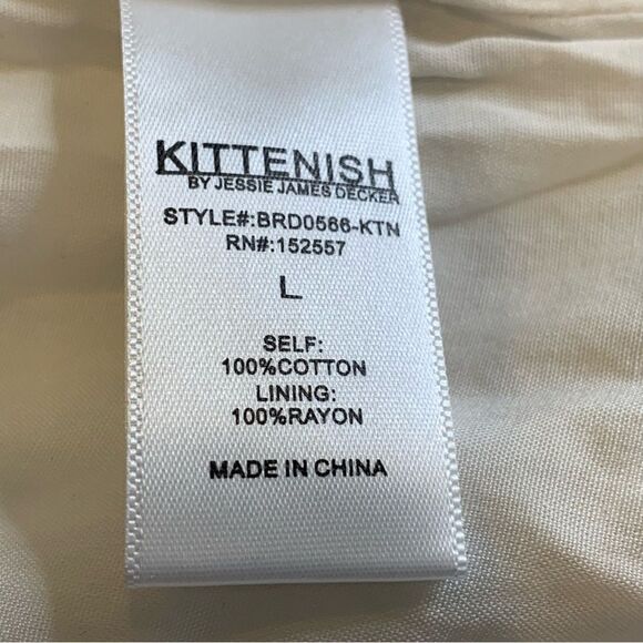 Kittenish White Eyelet Dress Size Large - Picture 9 of 12